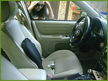 Neighborhood Locksmith Services Inglewood, CA 310-975-3197 - 20-keys-locked-in-car